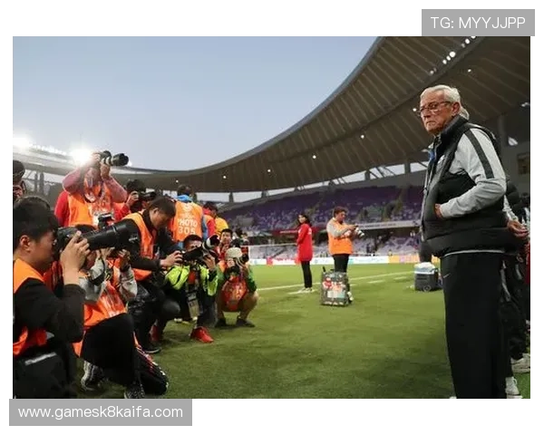 凯发足球官网首页全面介绍足球比赛直播、赛事结果和精彩瞬间,满足足球迷的所有观看需求